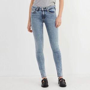 rag & bone Cate Mid-Rise Skinny Jeans in Birch Leaf Wash (Acid Blue Stone)